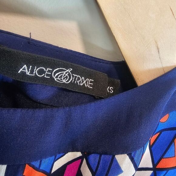 Alice & Trixie 100% Silk Geometric Shift Dress 60s Inspired Purple Pink Size XS - Picture 6 of 8